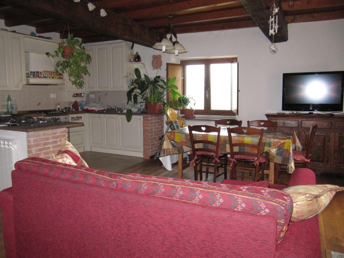 La Casa Dei Mimirs Bed & Breakfast Garbagna Exterior photo